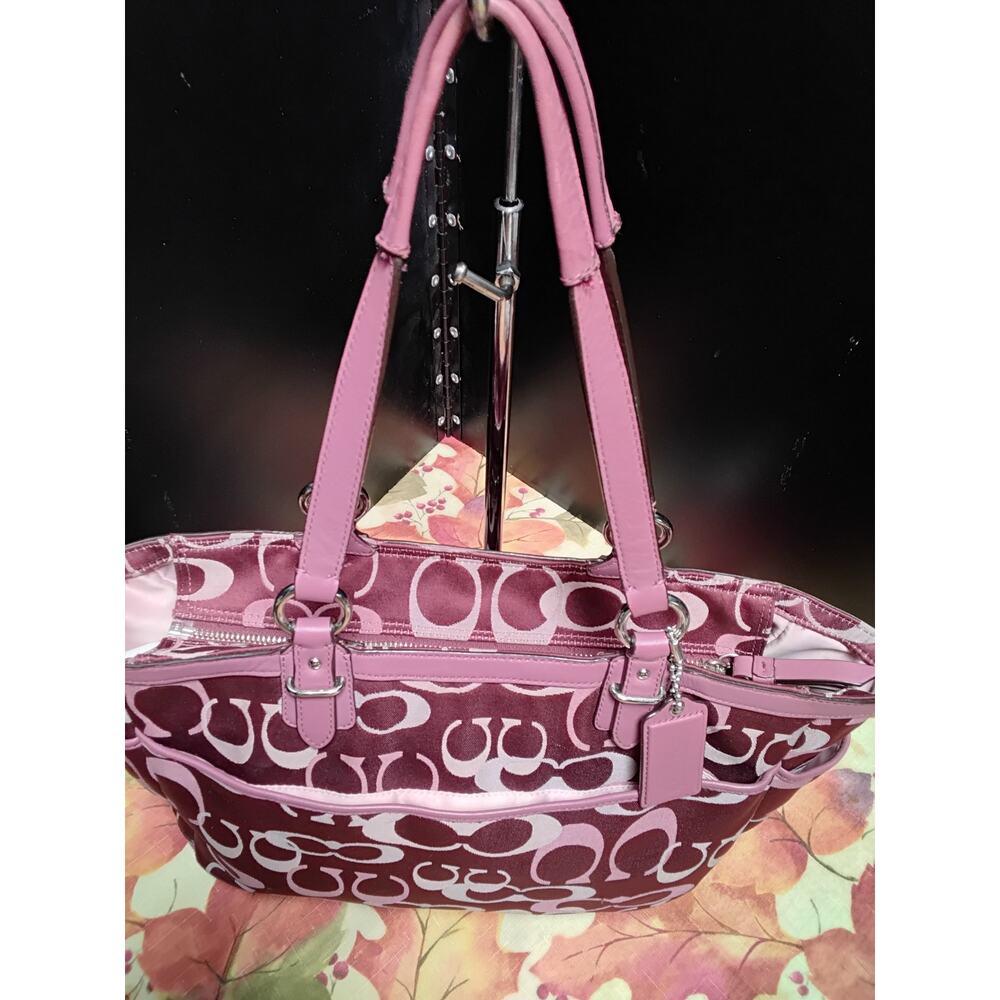 COACH Signature Burgandy Jacquard pleated front  Handbag Tote F20444 from 2012 - Picture 4 of 10
